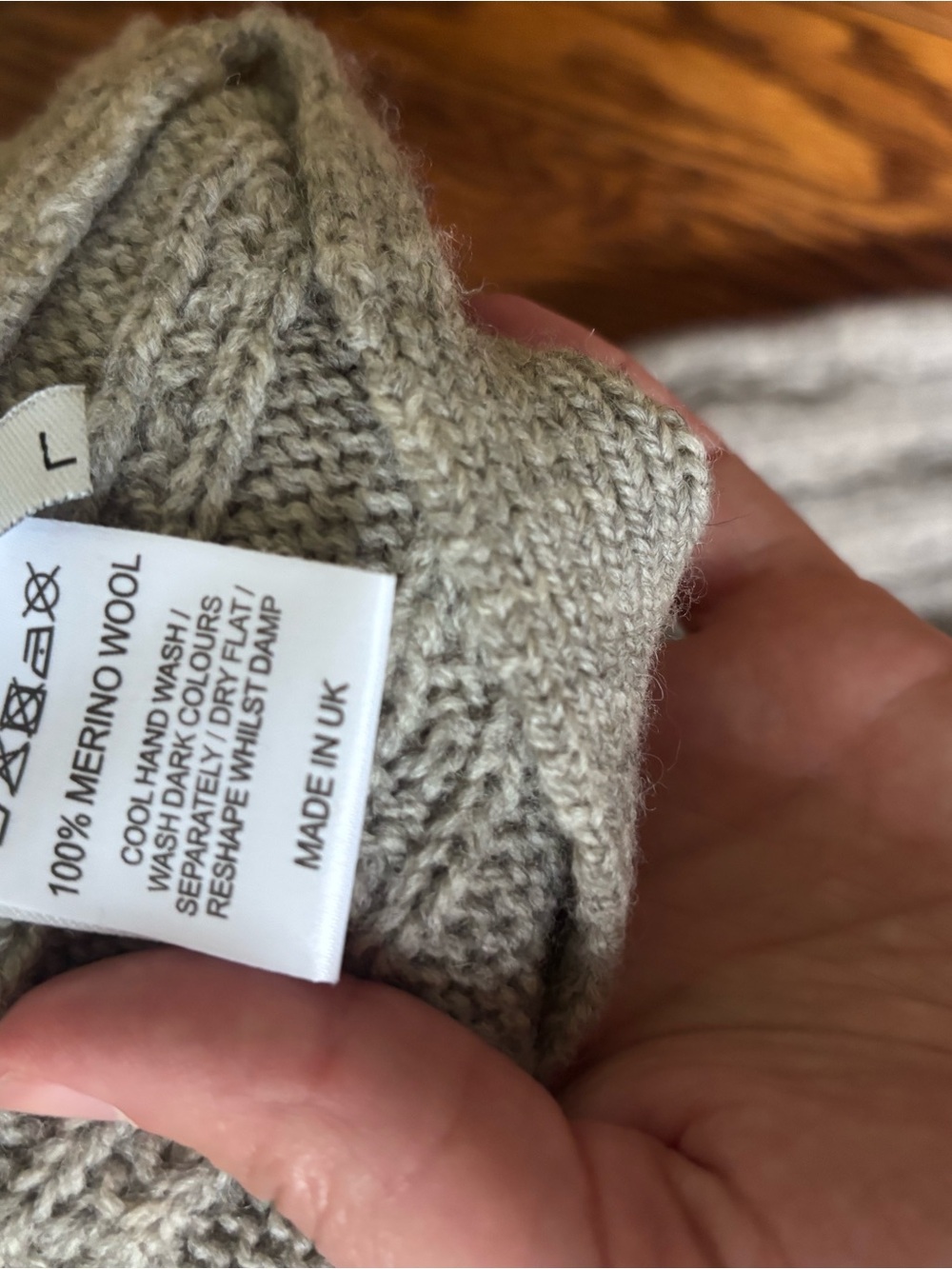 Lochcarron of Scotland 100% wool cable Knit Crewneck Sweater Heathered grey XL - Picture 6 of 6